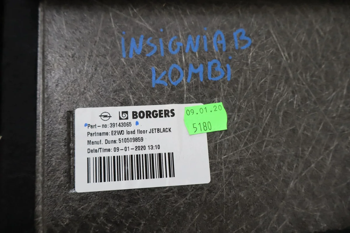 Revestimento Tapete Porta-Malas Opel Insignia B image 7