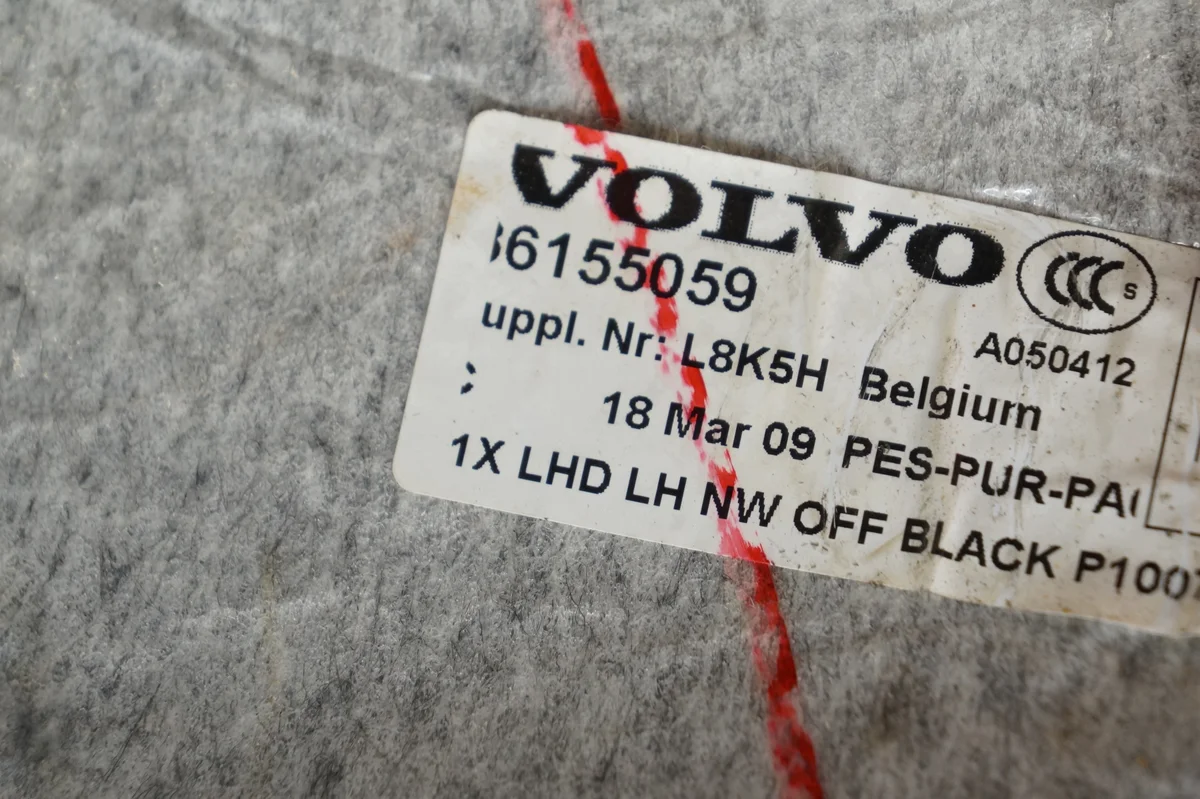 Golvmatta vänster fram Volvo V50 S40 II image 9