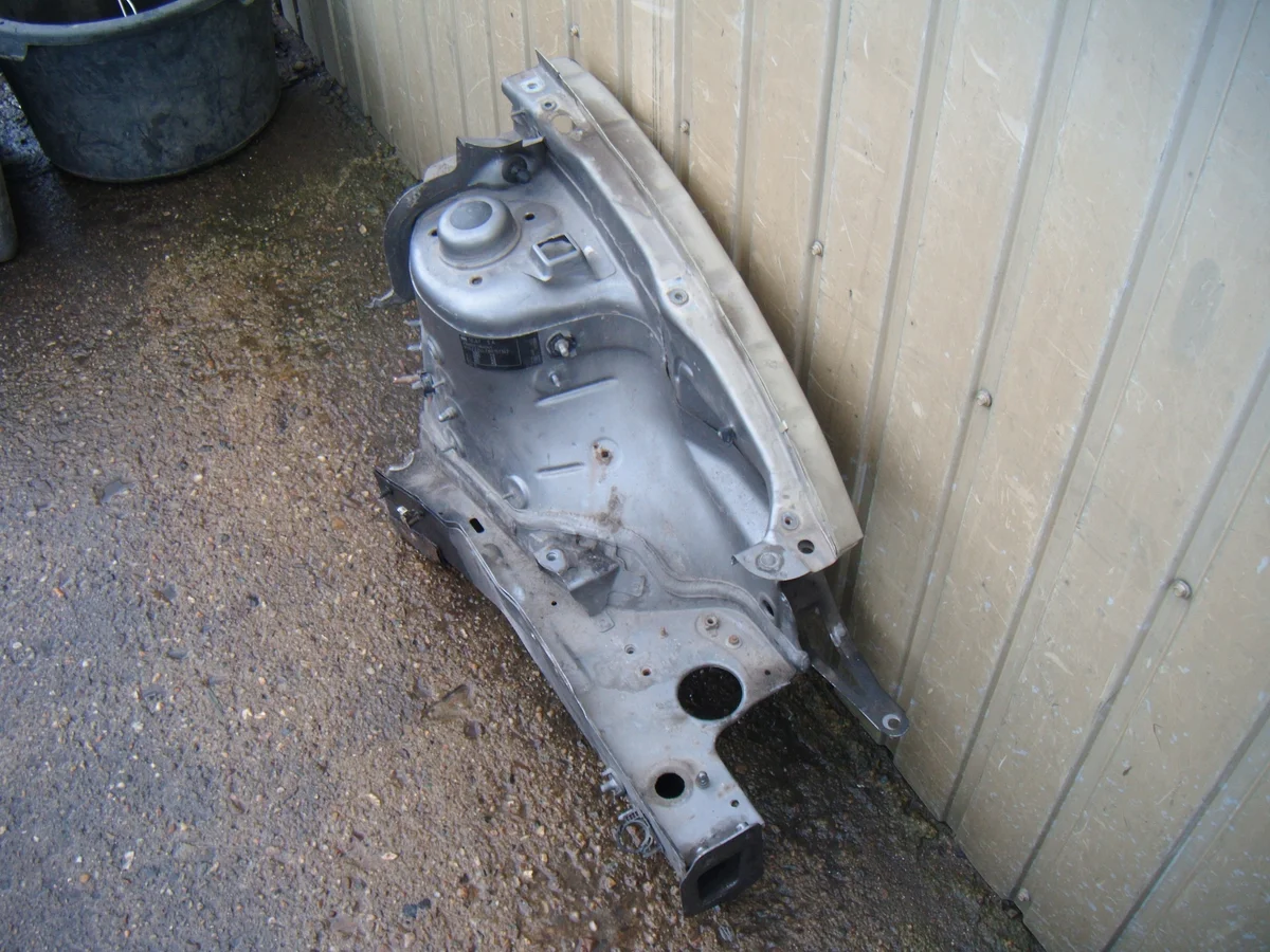 Seat Ibiza 3 6L 05- Framskärm vänster image 3