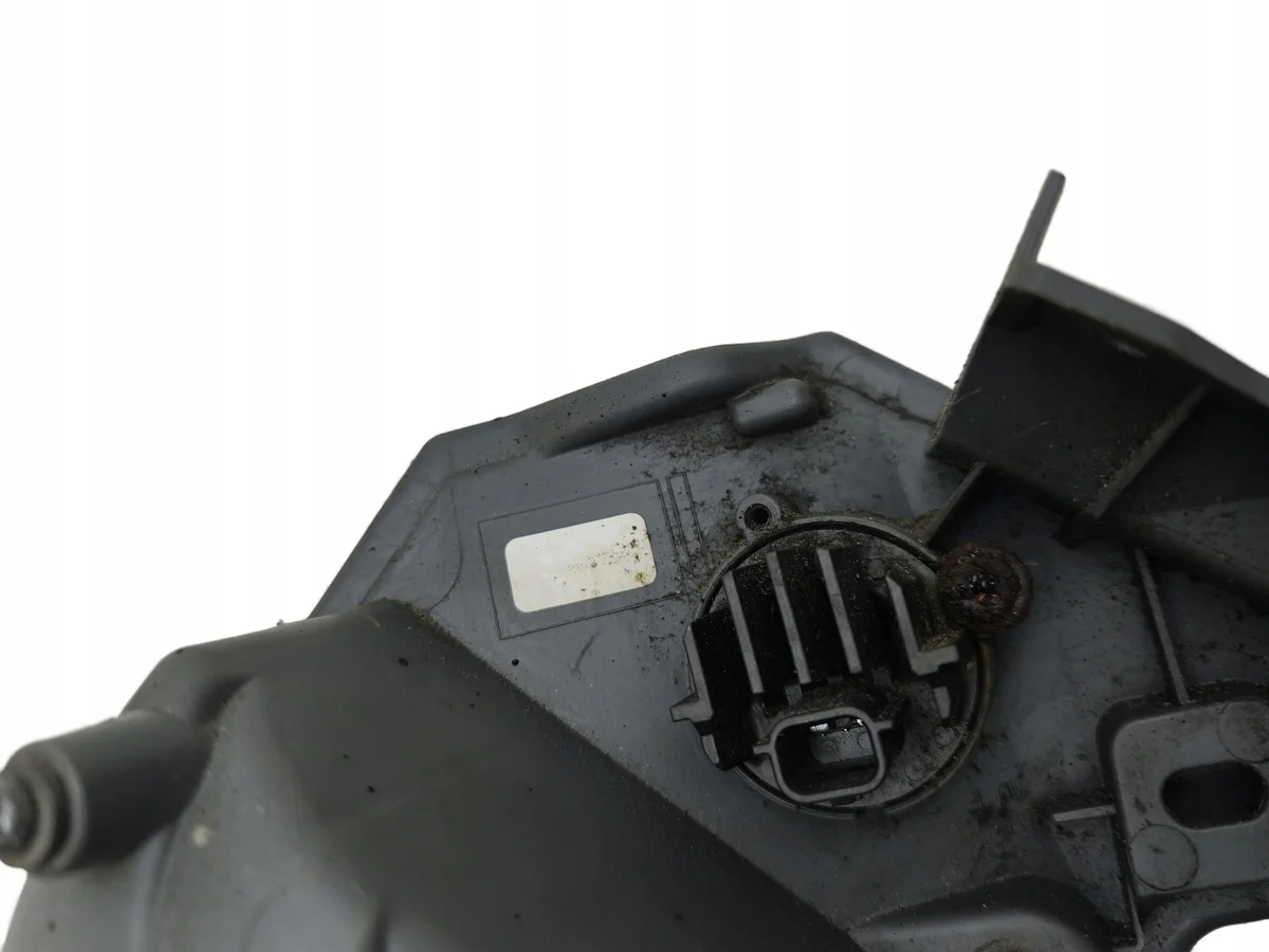 Luz de Nevoeiro Toyota OE 8145742060 Usada image 6