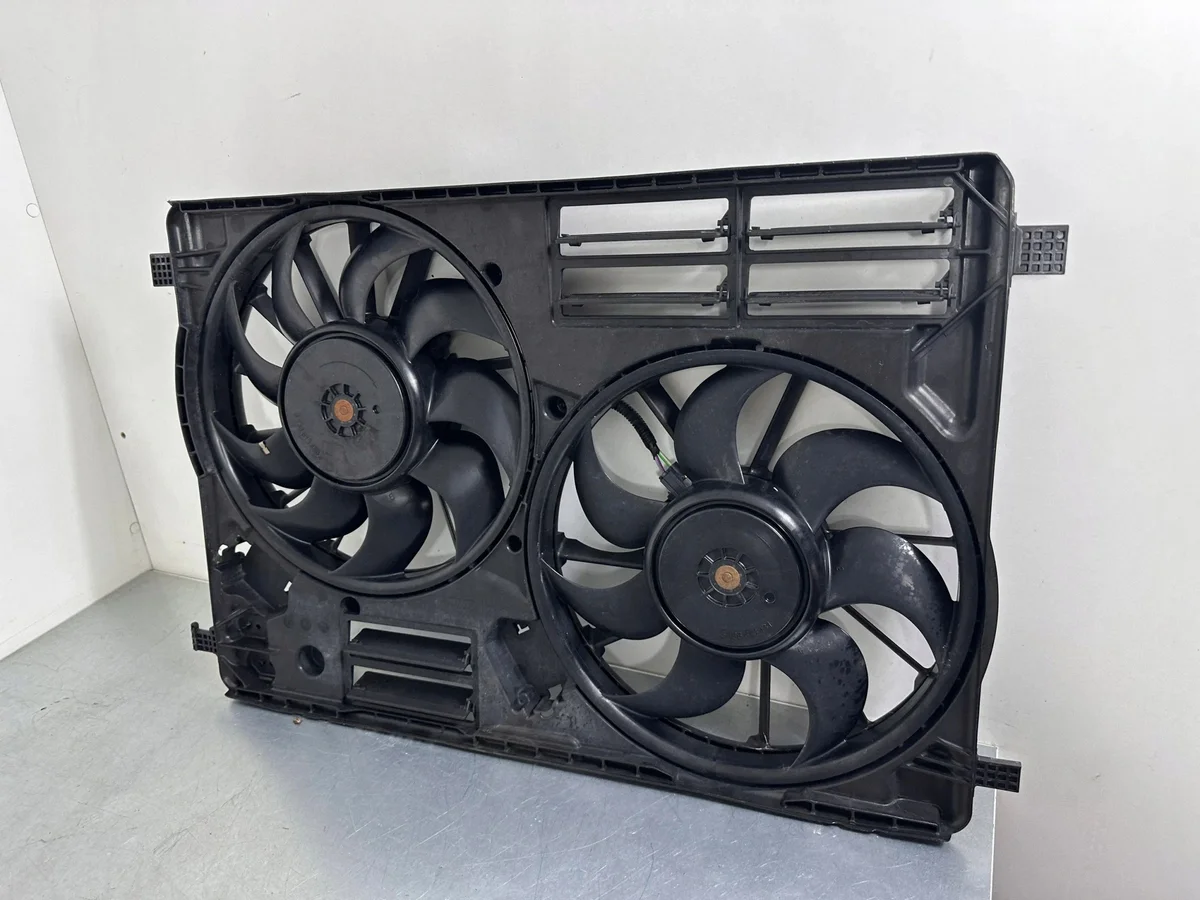 Ford C-MAX II 2017 Cache ventilateur F1DT8C290AAD image 3