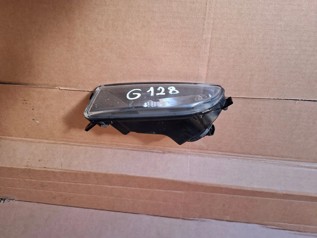 2011 VW Passat CC Fog Light 18055201
