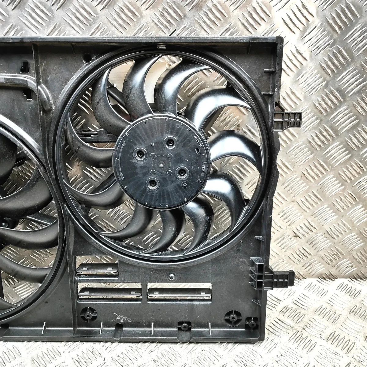 Frontpanel Skoda Superb 5WA959455T image 4
