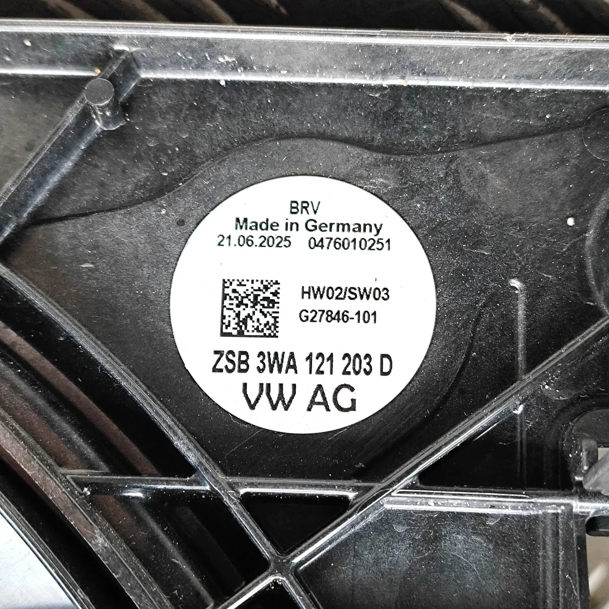 Frontpanel Skoda Superb 5WA959455T image 8