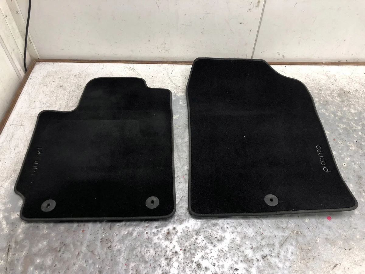 Alfombrillas Kia Picanto III G6143ADE00BILI Usadas