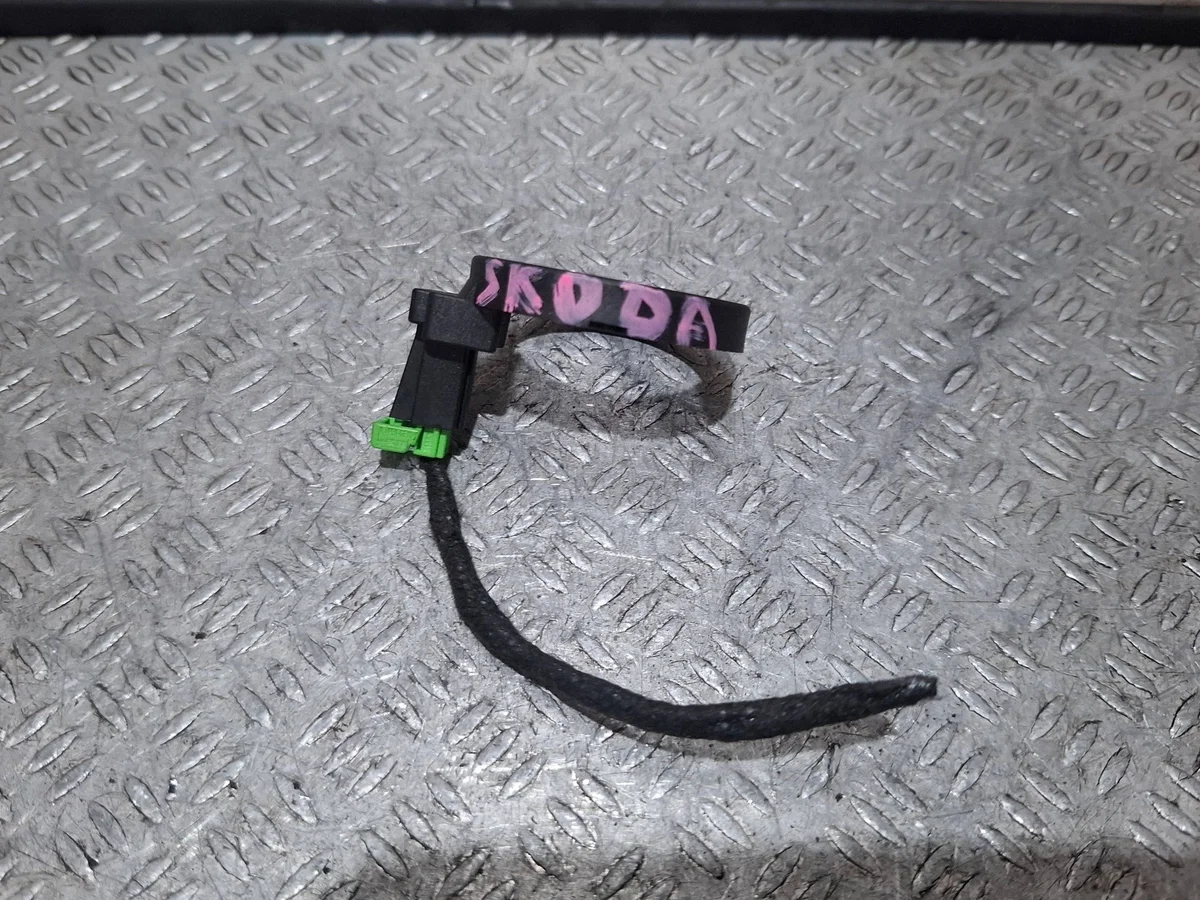 Immobilizerin silmukka Skoda Superb III