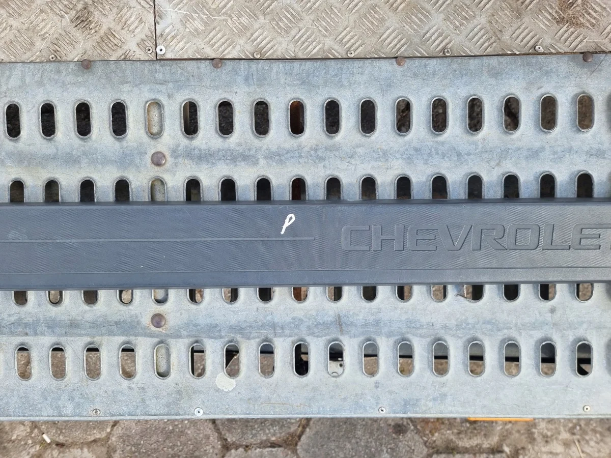 Höger övre list för Chevrolet Silverado III image 3
