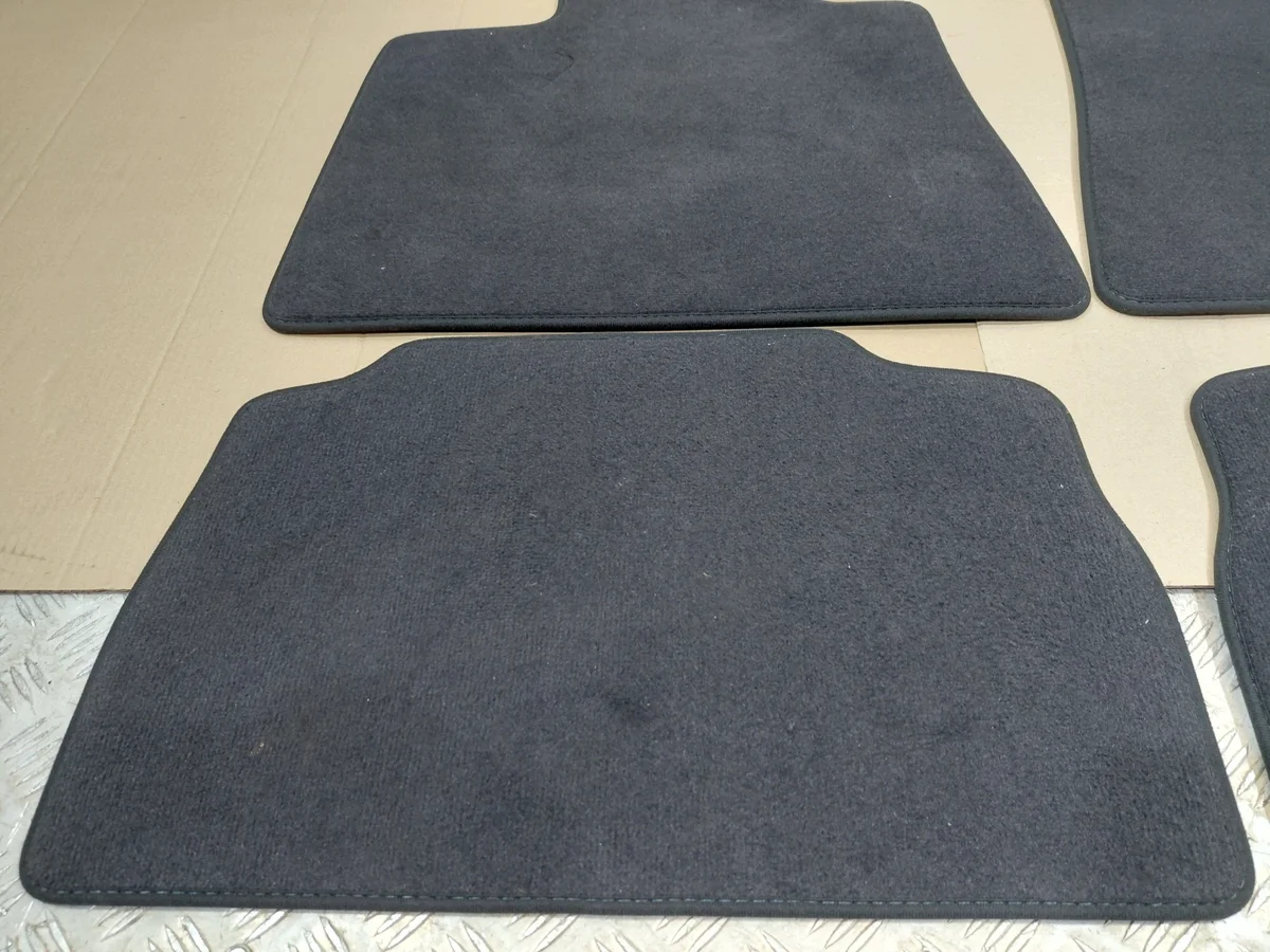 Tapis BMW X6 G06 LCI Anthracite image 5