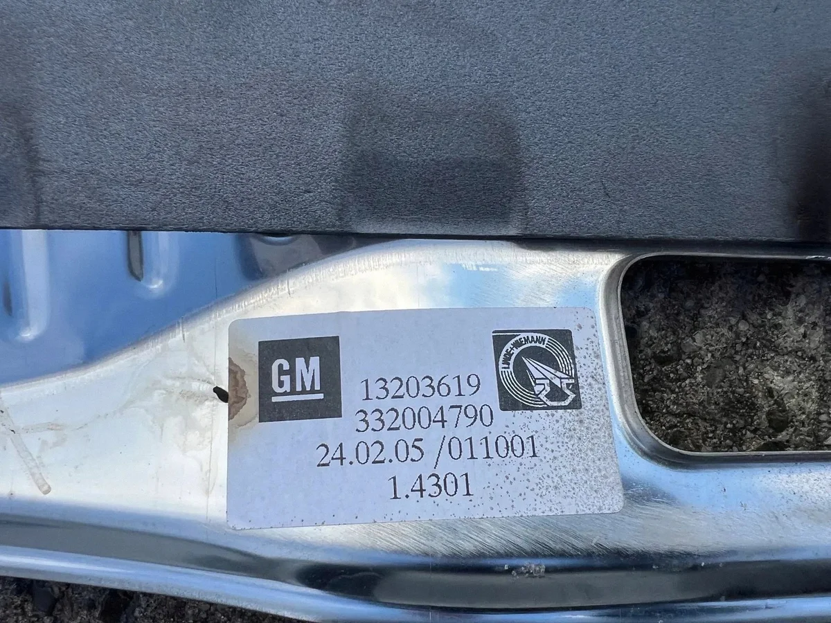 Opel Astra H Kombi Ladekantenschutz 13203619 image 3