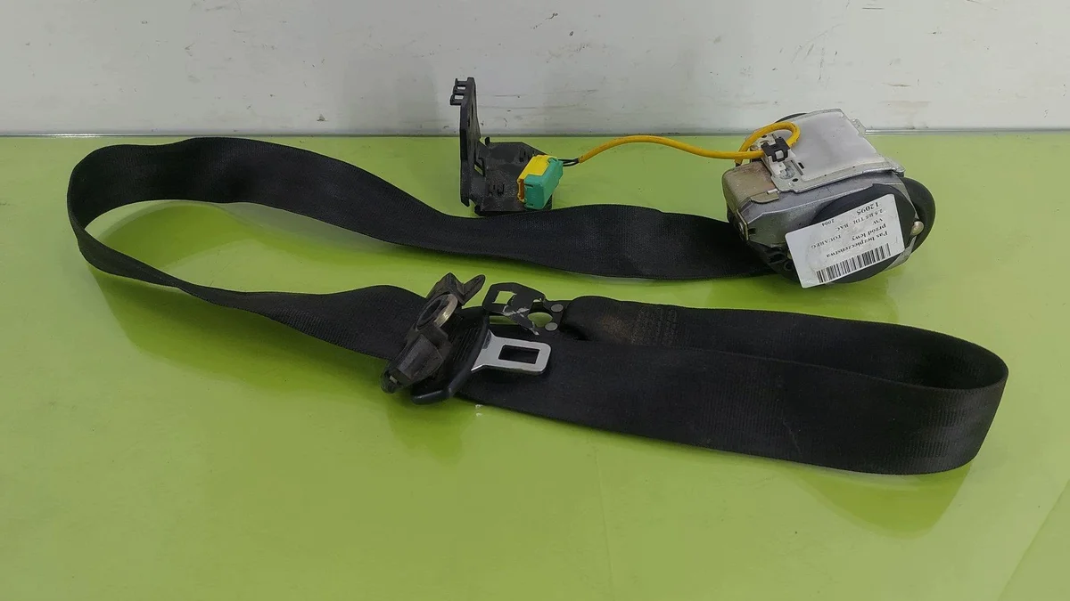 VW Touareg I linker voorspatbord 2002-2010