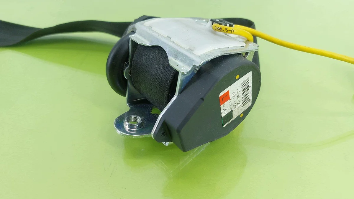 PAS AVANT GAUCHE VW TOUAREG I 2002-2010 image 3
