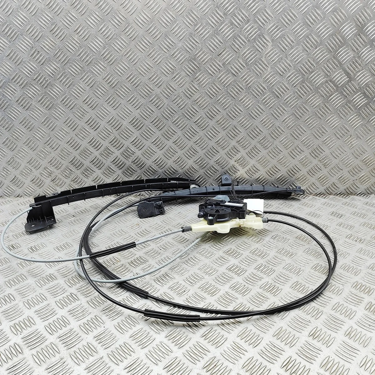 Audi A4 B9 Trunk Roller Motor Mechanism 8W9863560