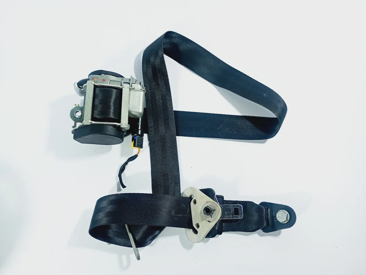 Front Right Seatbelt Citroen C3 Picasso 08-15