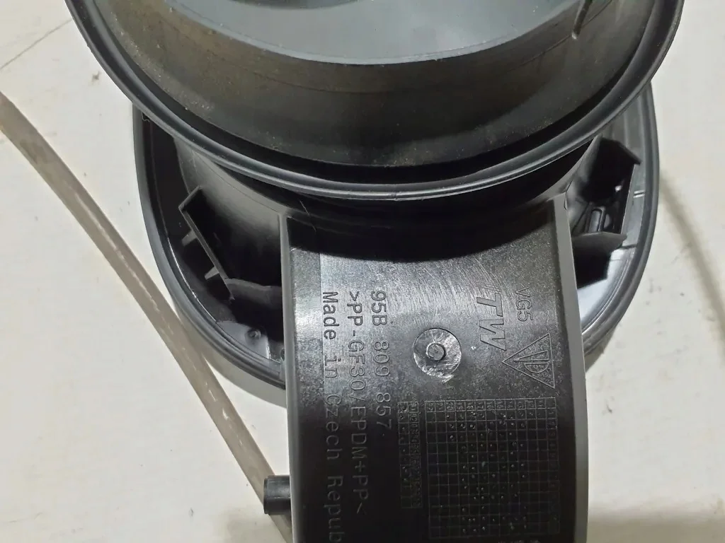 Bouchon réservoir carburant Porsche Macan 95B image 3