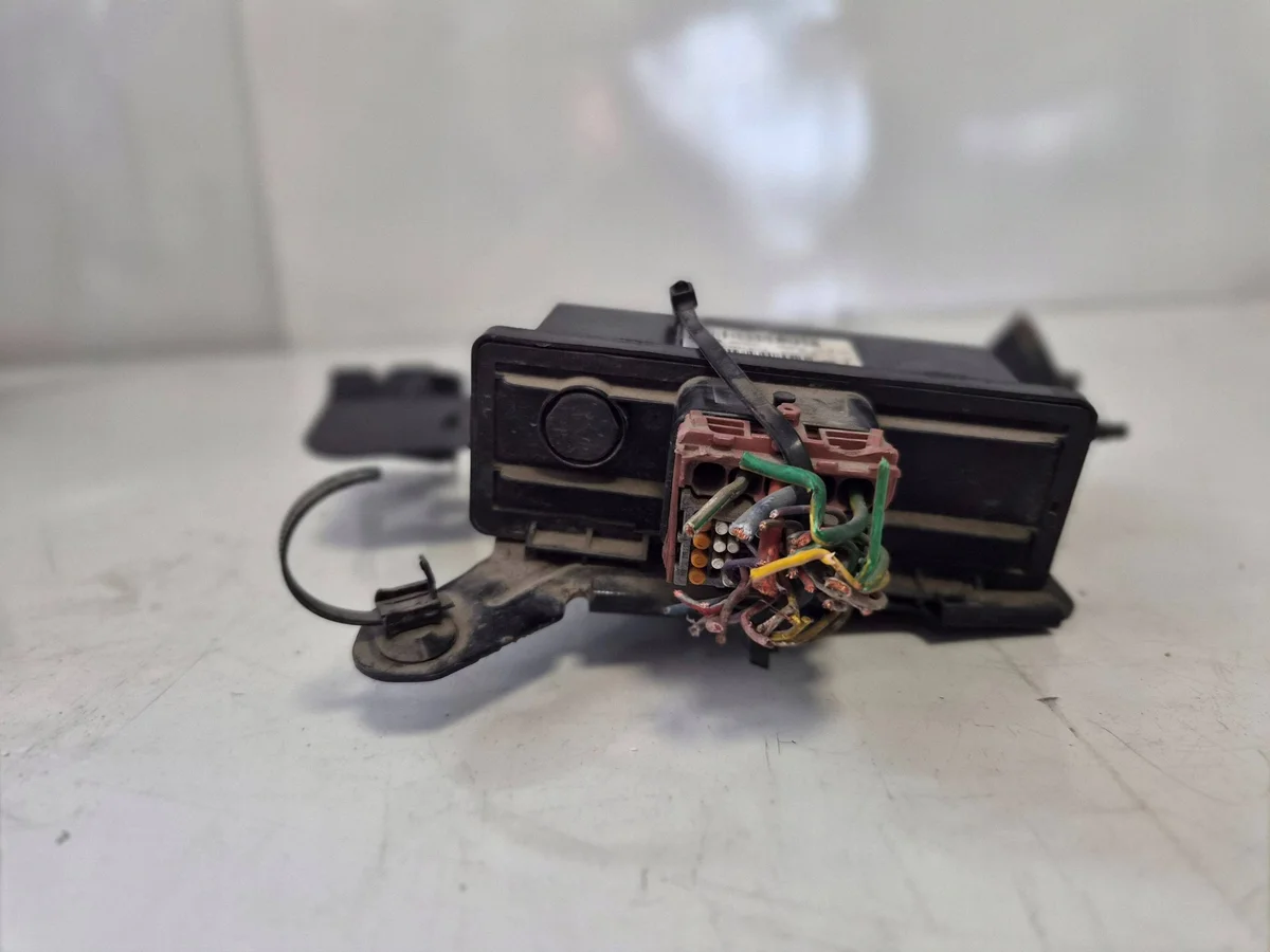 Boîtier de commande Citroën C4 Picasso 9805164380 image 6