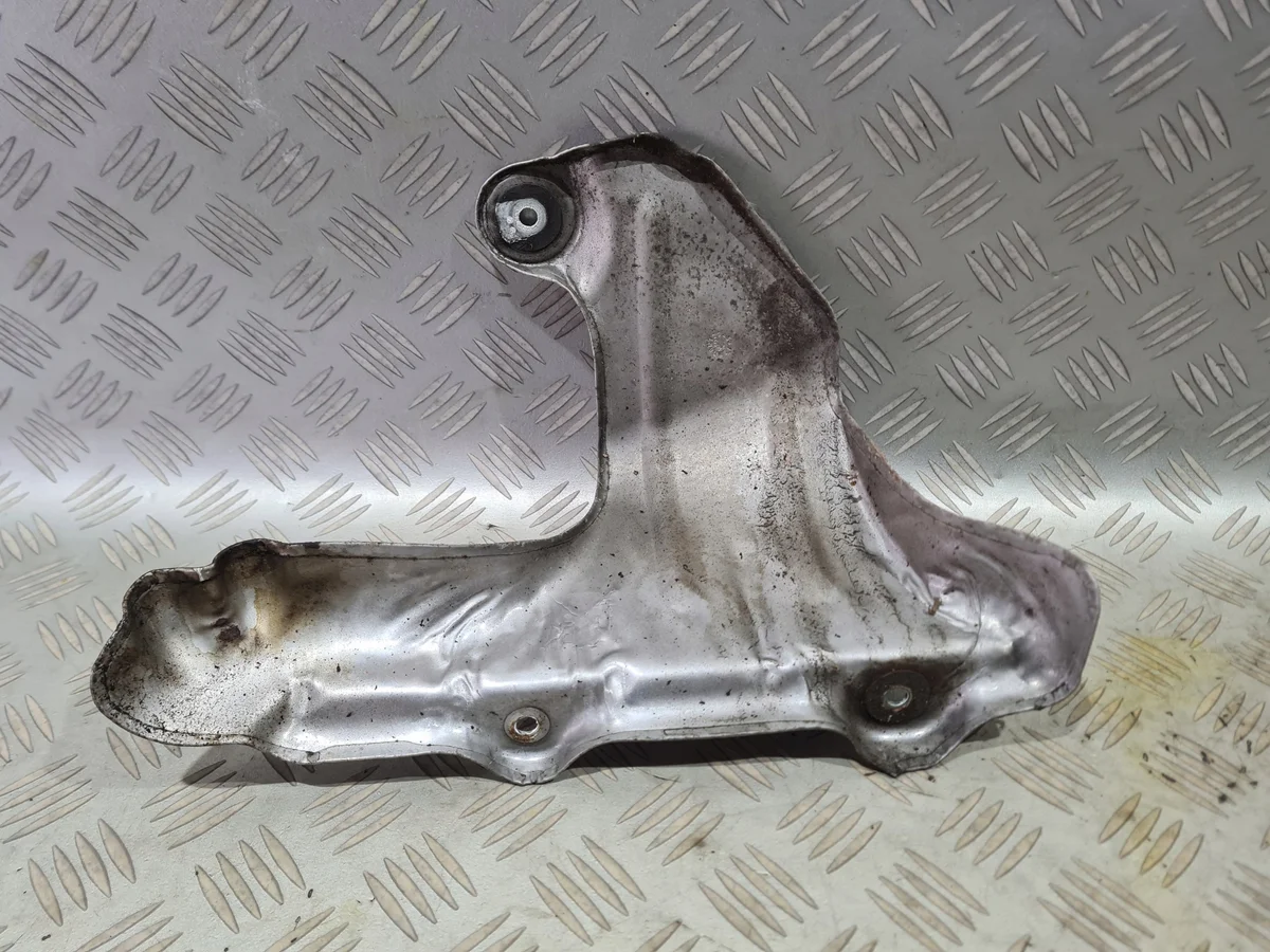 Hitzeschutzblech Turbolader Opel Astra J Mokka image 5