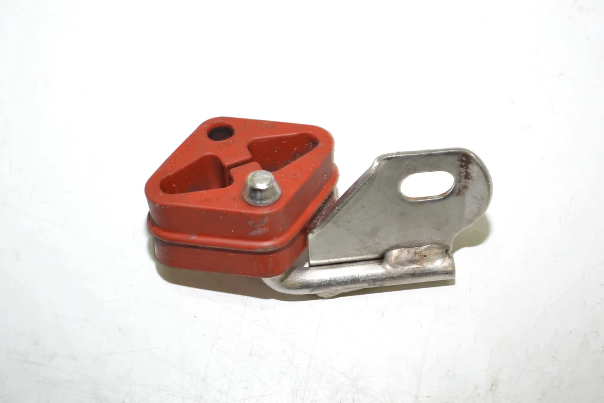 Soporte Silenciador Escape BMW E90 E91 E92 E93