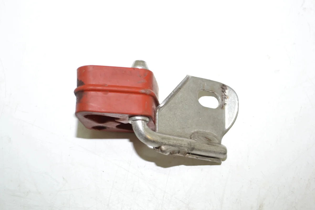 Supporto Marmitta BMW E90 E91 E92 E93 Usato image 3