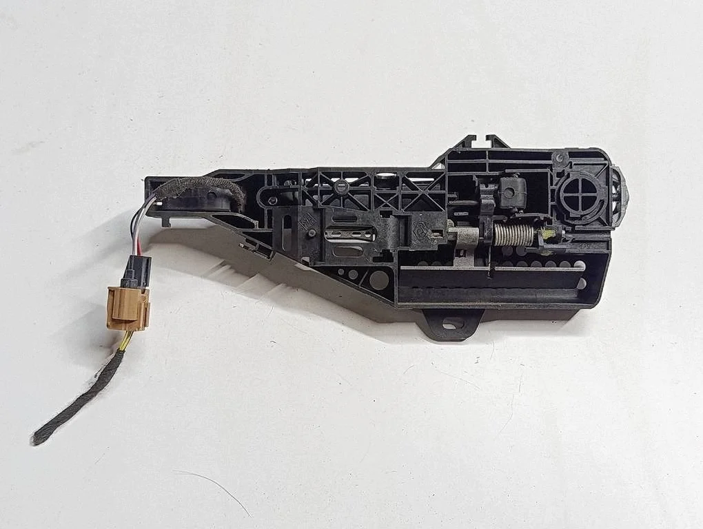 Renault Captur dörrhandtag höger fram AWF4AW58FAW14 image 4