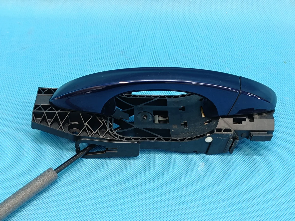 Audi Q3 F3 Türgriff Links Hinten 5G0837205N image 4