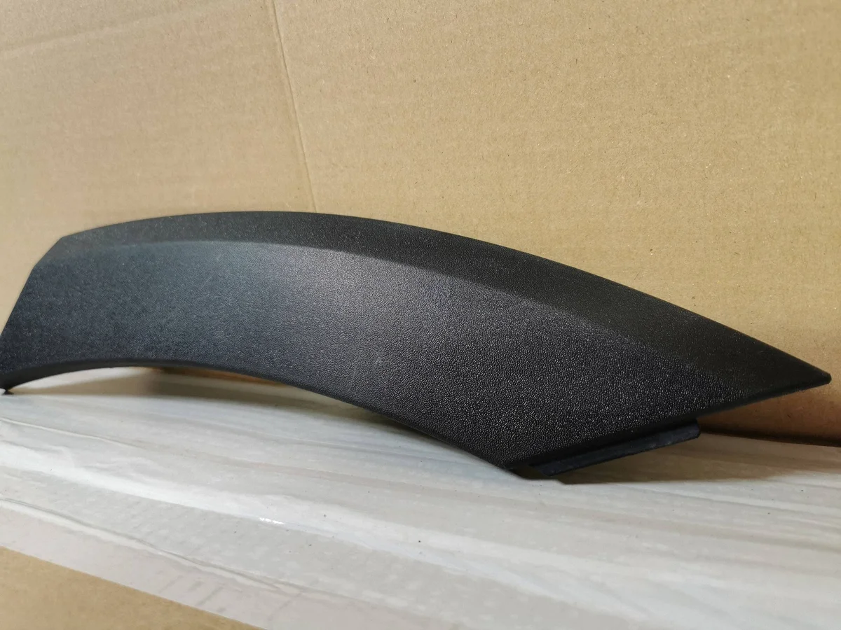 Porsche Taycan 9J1 Radlaufleiste hinten links image 3
