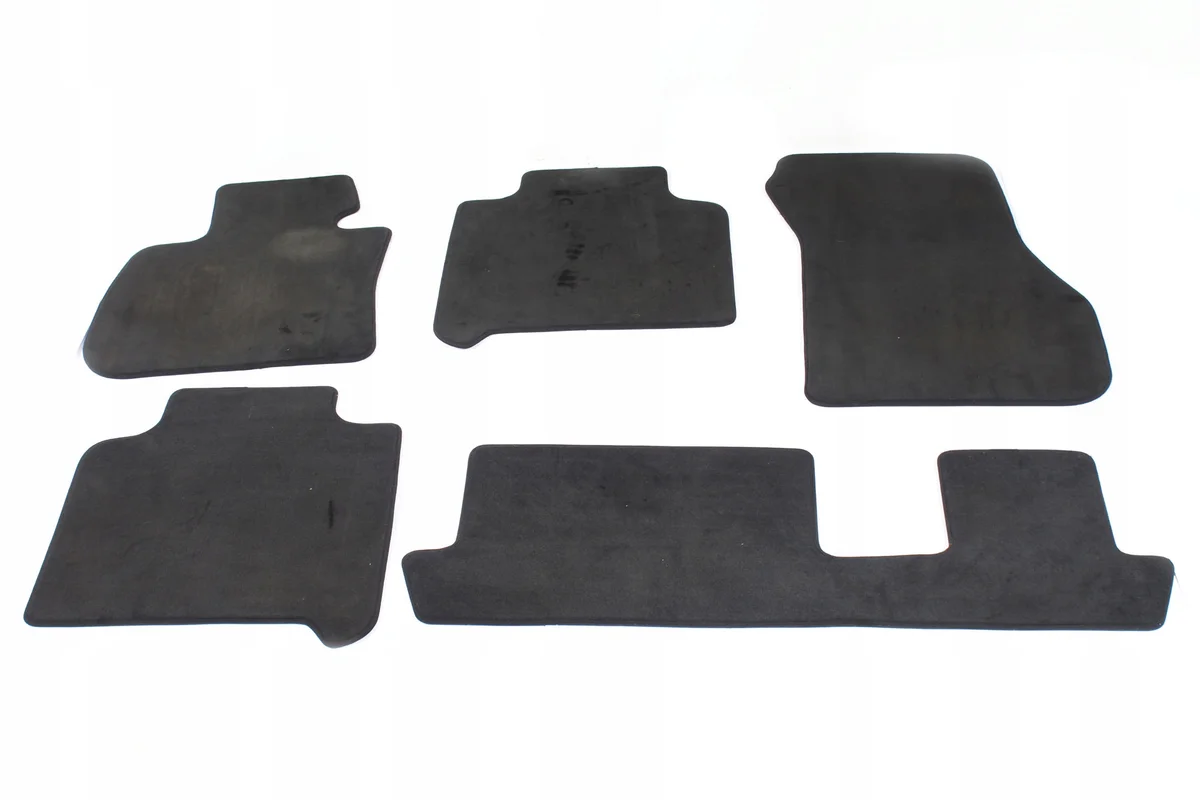 BMW F46 Tapis de sol velours noir