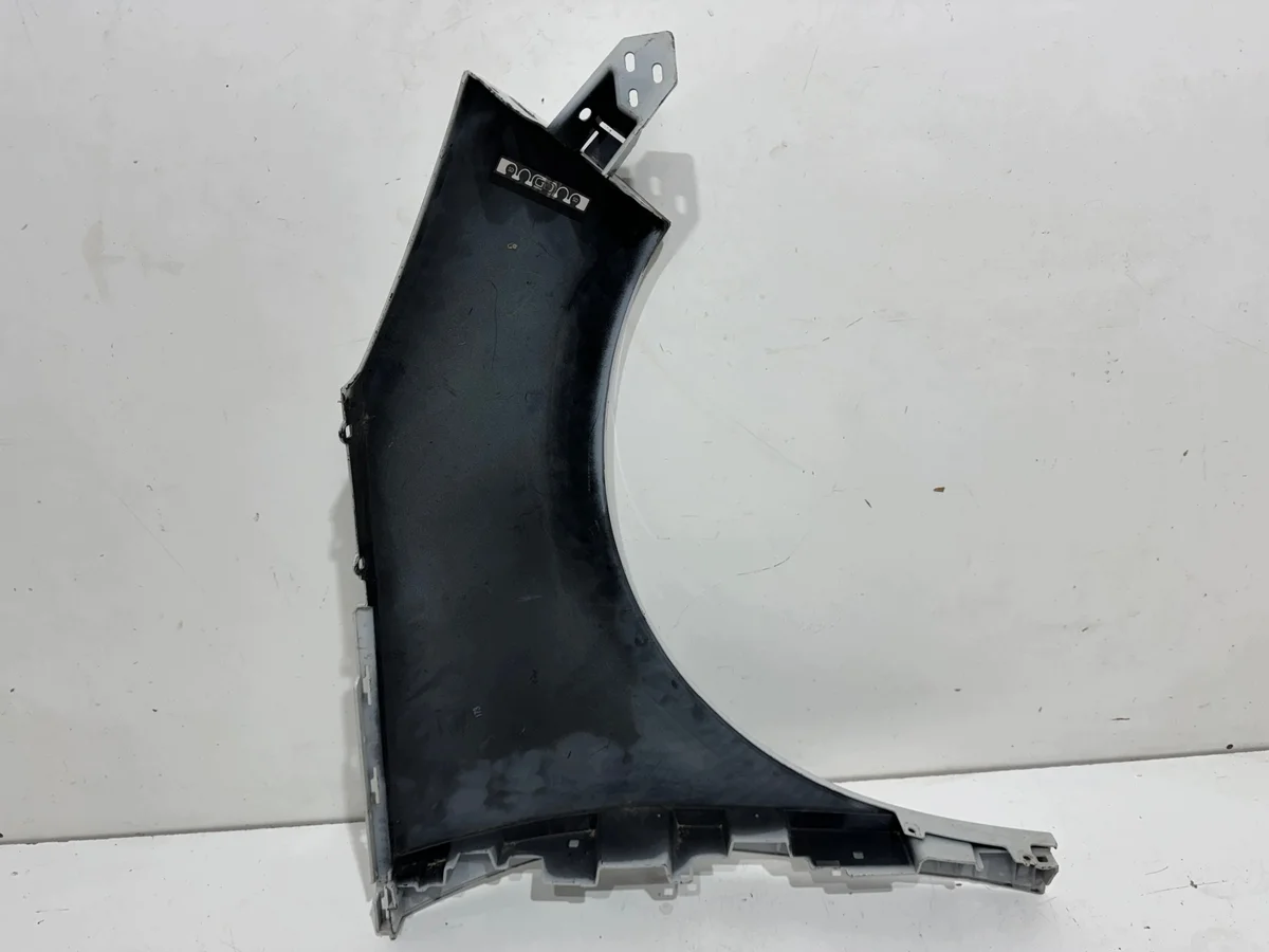 BMW i3 I01 Kotflügel vorne links gebraucht image 4