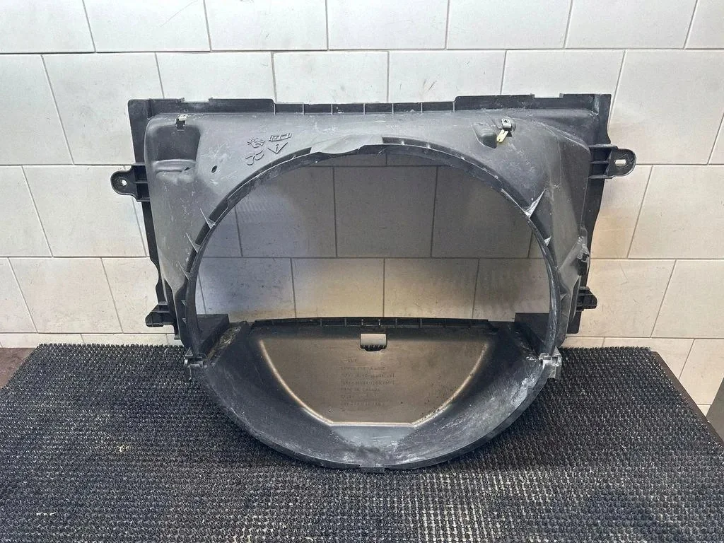 Fläktkåpa Ford F150 7L148K618BD