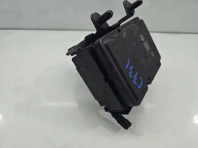 ABS-pump VW Golf 6 1K0907379BE image 5