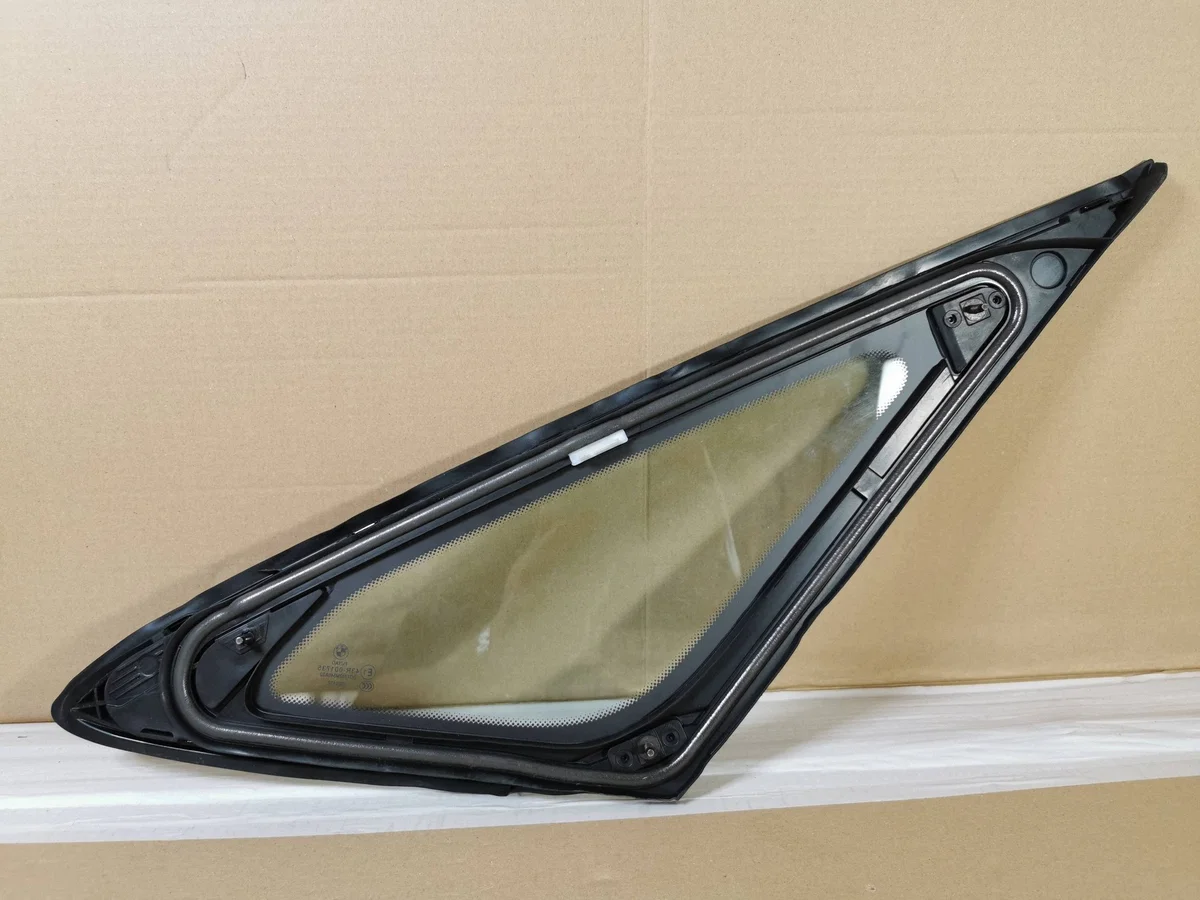 BMW 2 F45 Türdreieck rechts vorne gebraucht image 3