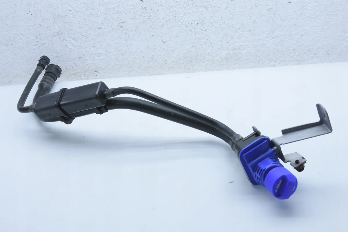 AdBlue tank vulpijp Peugeot 308 T10 9831044780