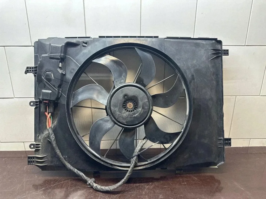 Carcasa Ventilador Mercedes-Benz W246 W242