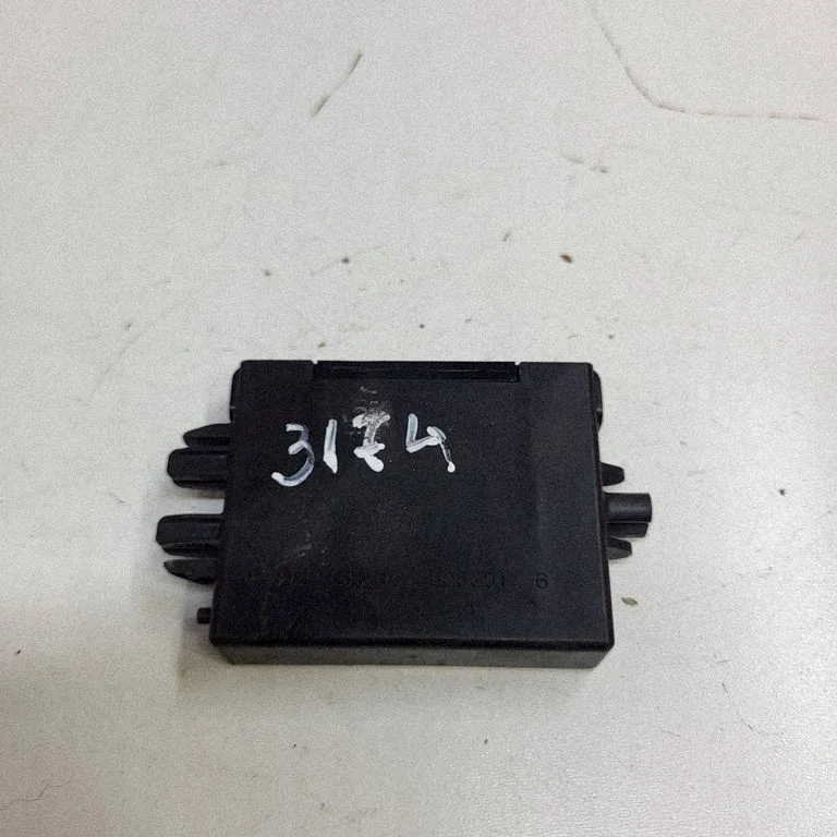 2016 Lexus NX Immobilizer Module 625490000 image 3