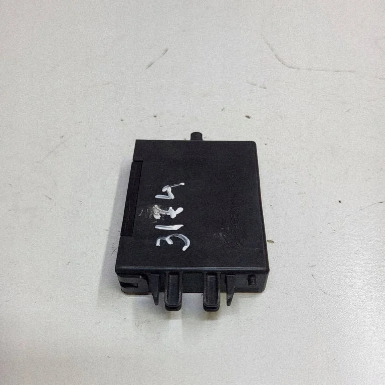 2016 Lexus NX Immobilizer Module 625490000 image 4