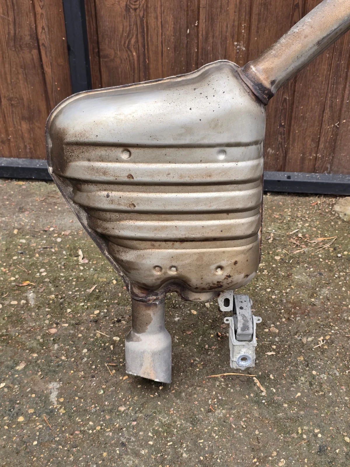 Auspuff Endschalldämpfer Audi A4 B8 A5 8T image 3