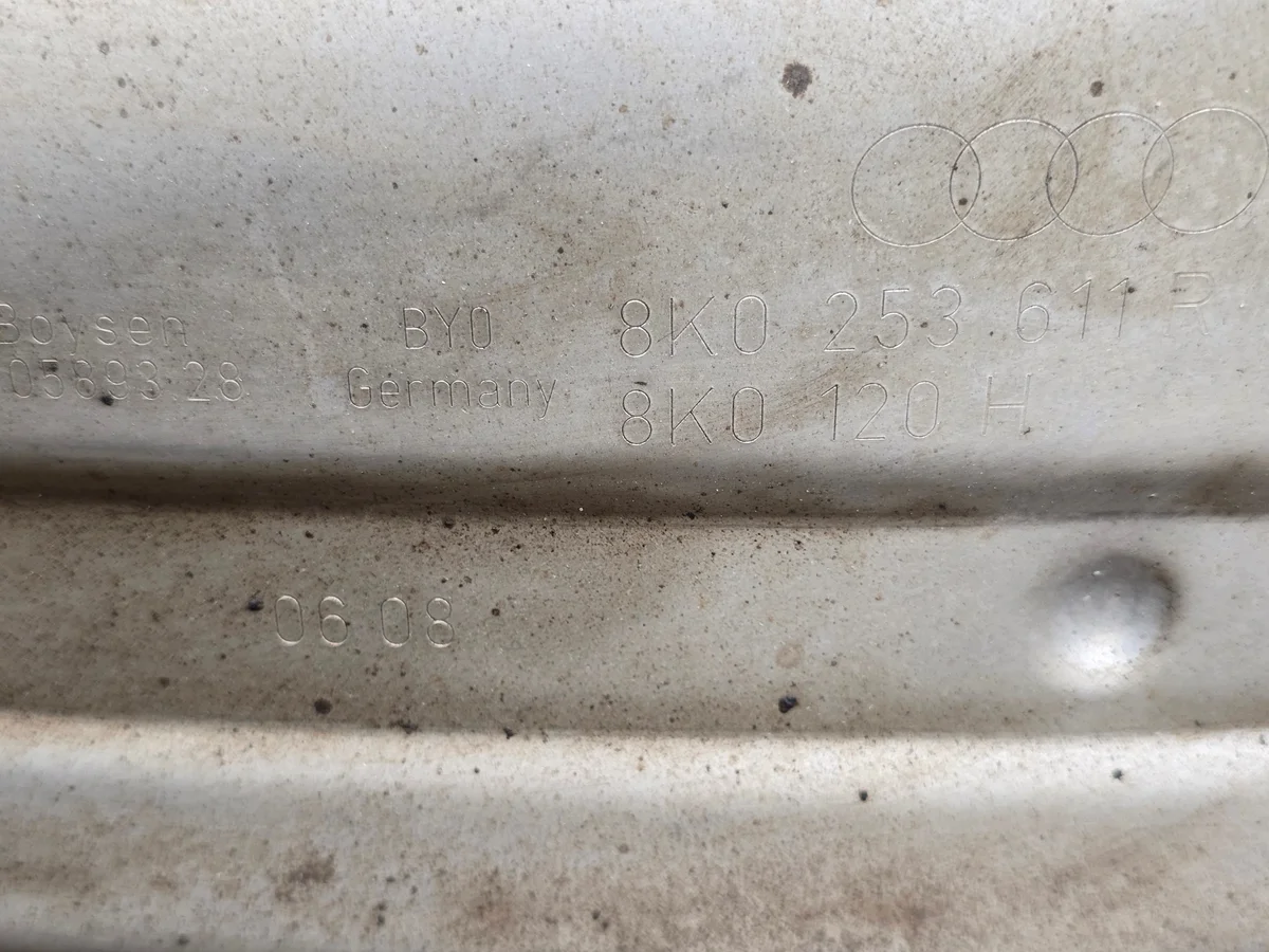 Auspuff Endschalldämpfer Audi A4 B8 A5 8T image 7