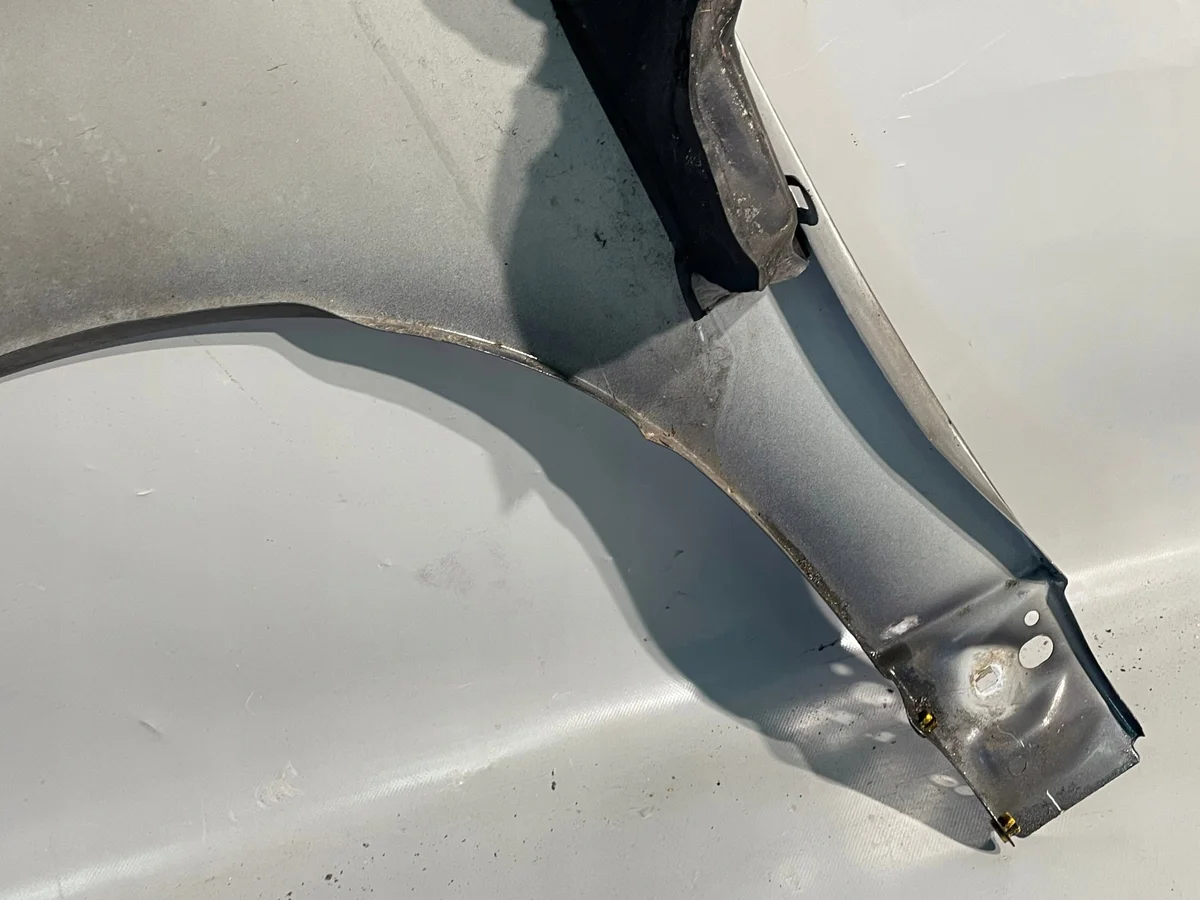 Volvo V50 S40 II LIFT aile droite avant image 7