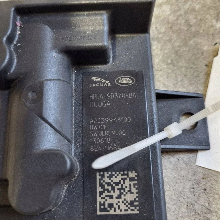 Jaguar F-Pace 2021 Fuel Pump Control Module image 3