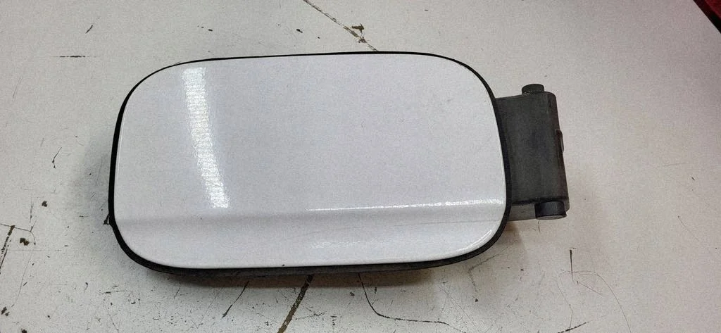 Klepje brandstoftank BMW 7 E65/E66/E67