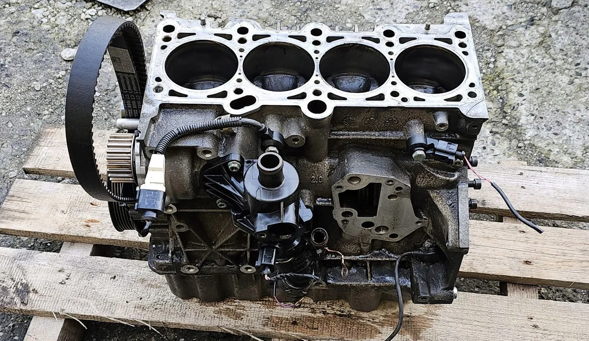 Bloque Motor VW Touran 2.0 FSI BLR