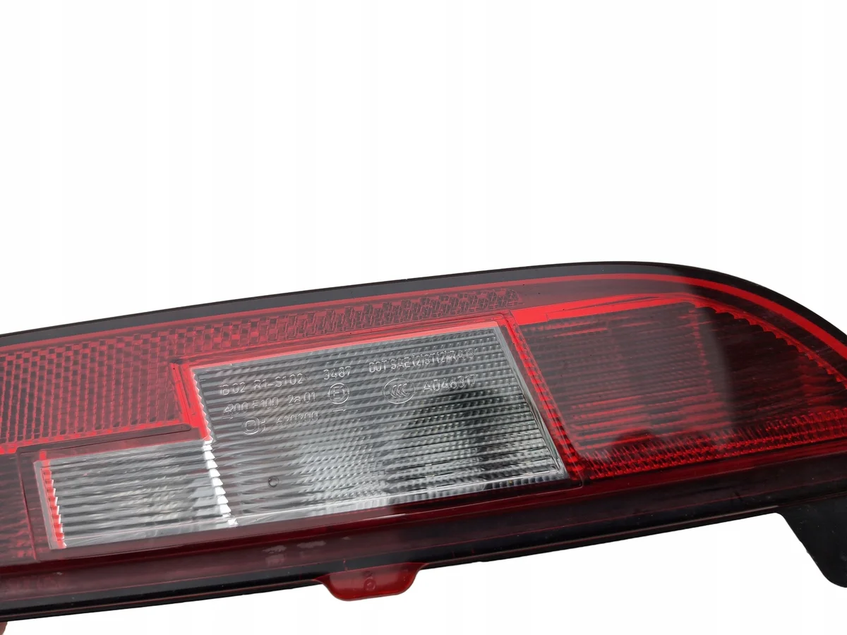 Luz de para-choque traseiro BMW i3 2019 OEM 7304044 image 3