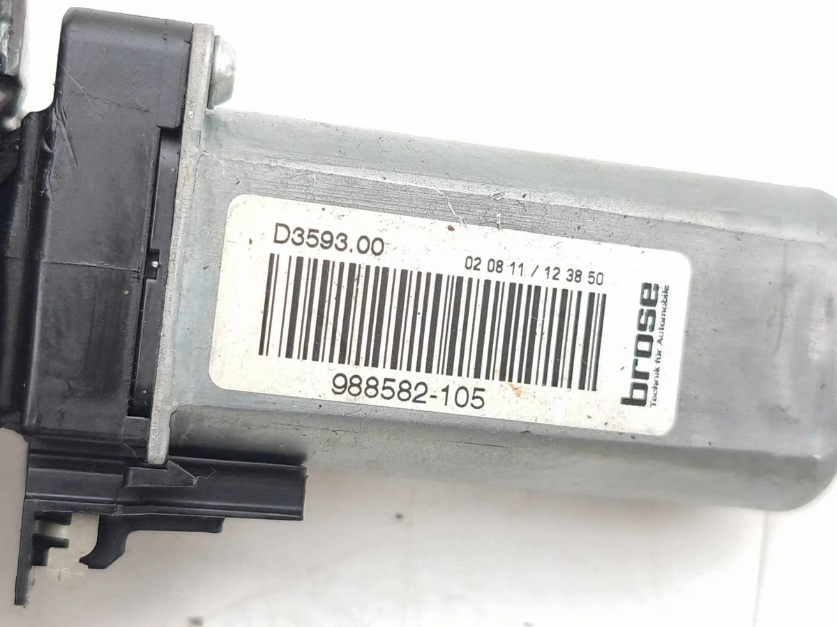Porsche Cayenne 92A Stoelmotor 988582105 image 6