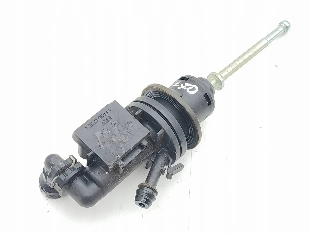 Porsche Cayenne 92A Clutch Master Cylinder 7P5721405