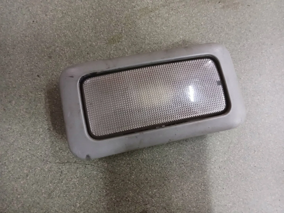 Renault Trafic II Interior Light 8200100588