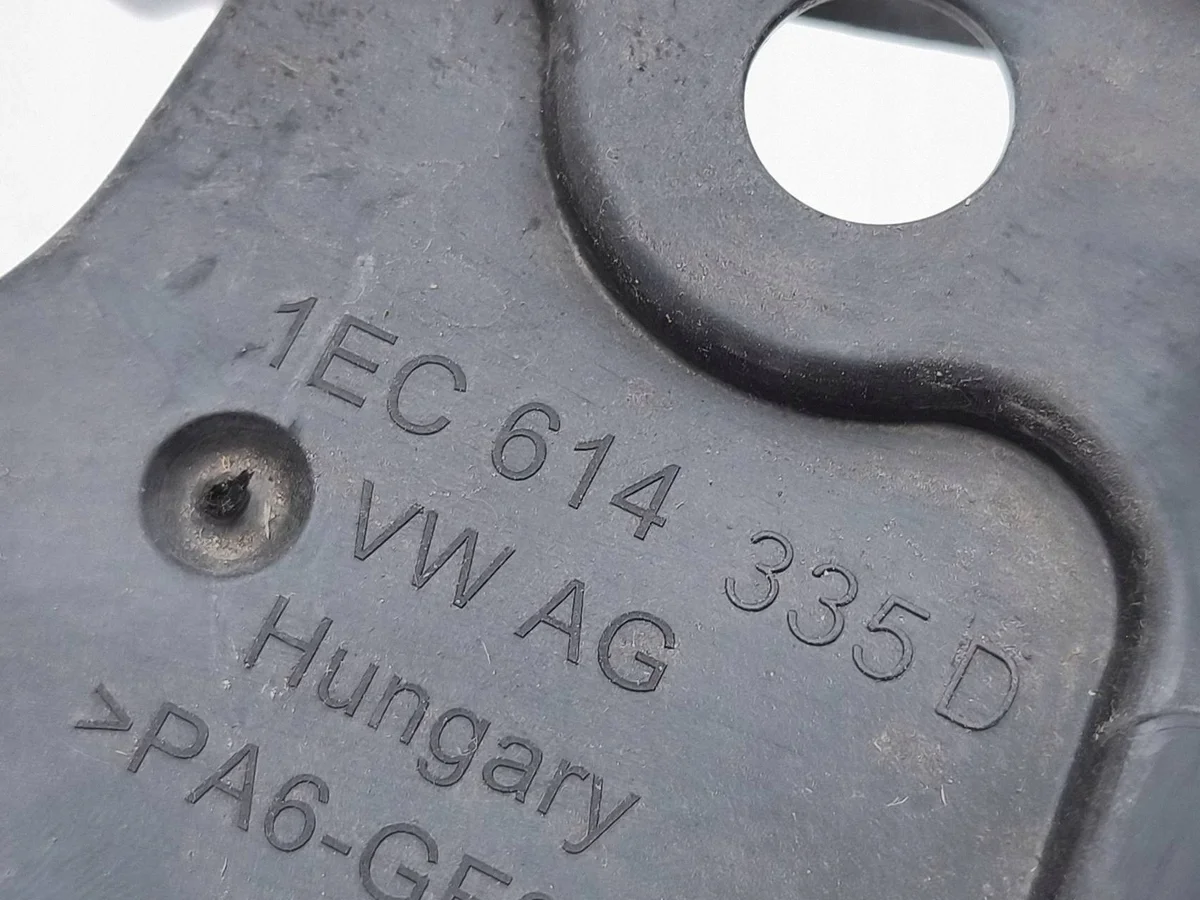 Audi Q4 Sportback ABS Pump Mount 1EC614335D image 6