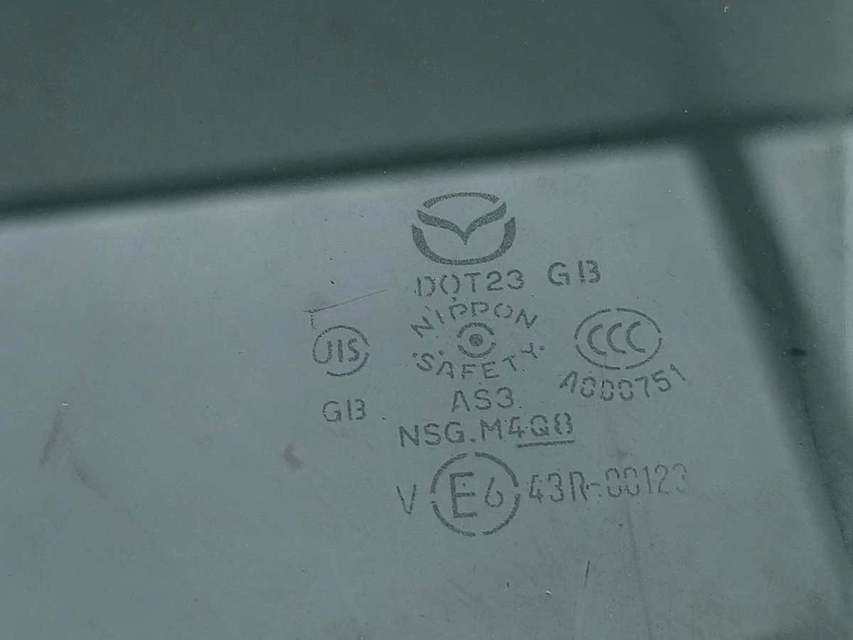 Mazda CX-7 2010 Türscheibe hinten AMD270165 image 4