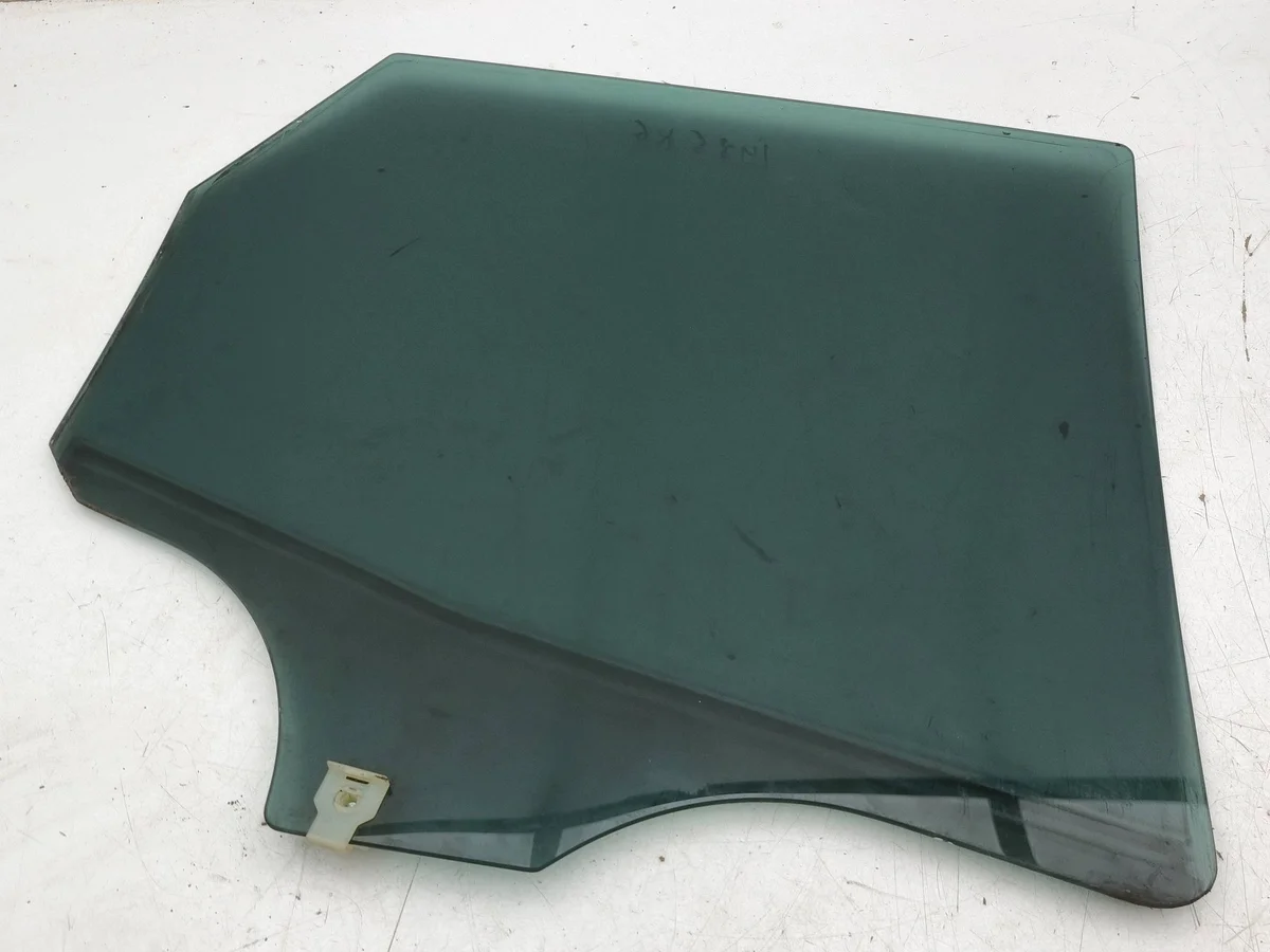 Mazda CX-7 2010 Türscheibe hinten AMD270165 image 6