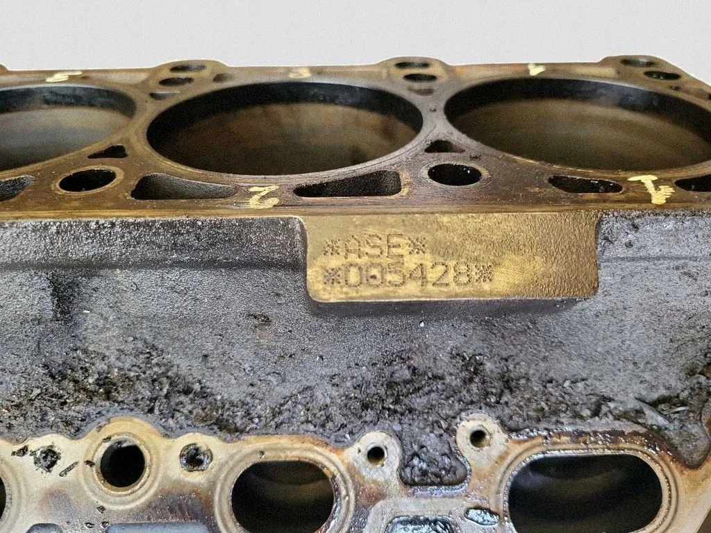 Bloc moteur Audi A8 S8 D3 4E ASE image 4