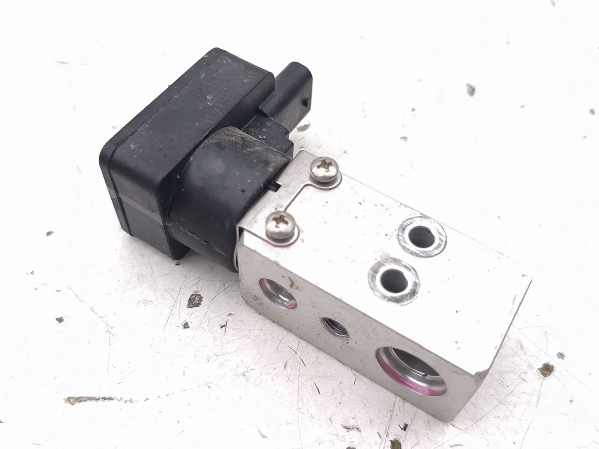 KIA Niro 2024 Valve d'expansion A/C image 3