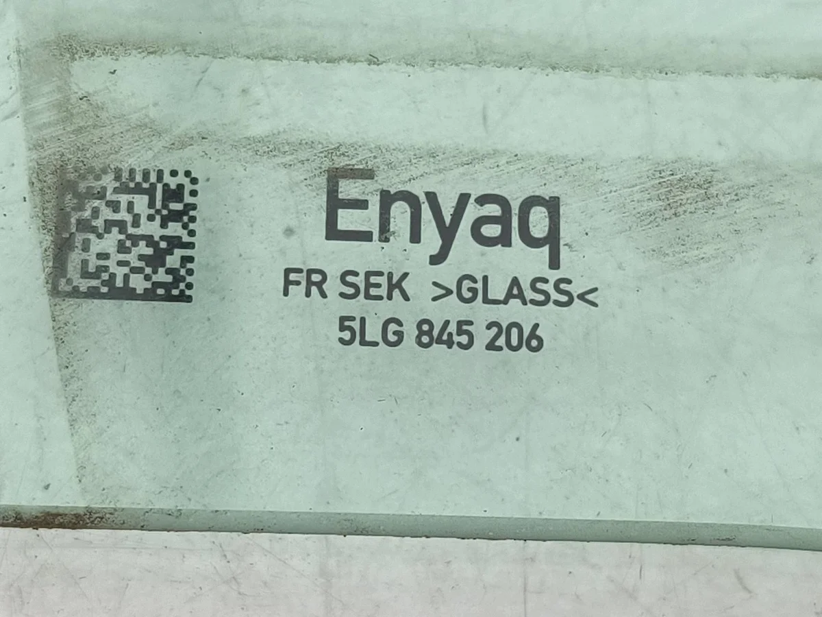 Skoda Enyaq iV 2024 Rückscheibe 5LG845206 image 6